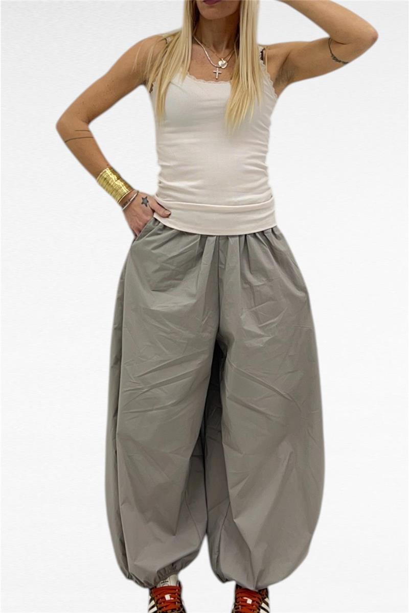 pantalone modello balloon tecnico